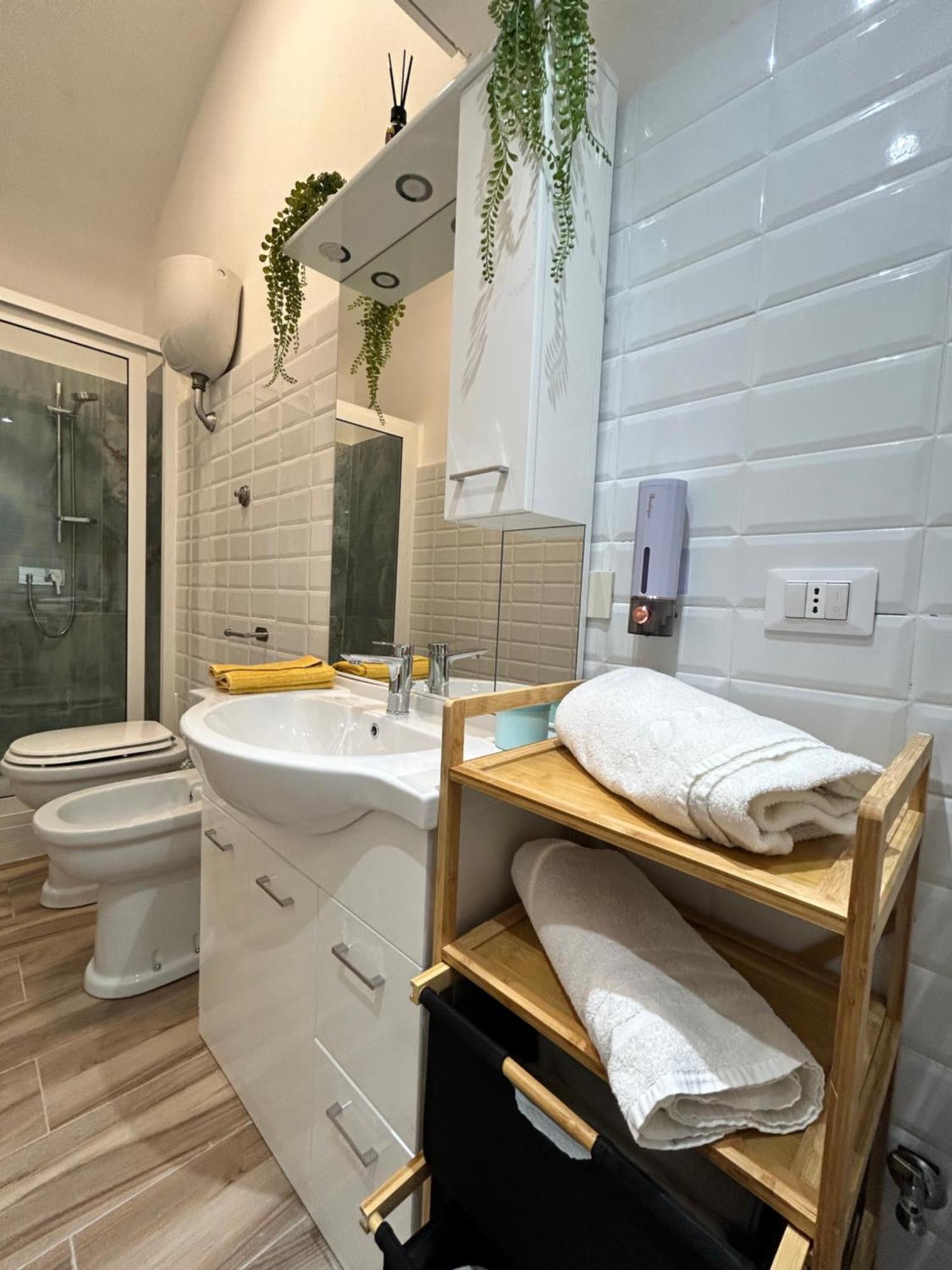Lägenhet Casa Domus Mea - Garden Addicted Rom